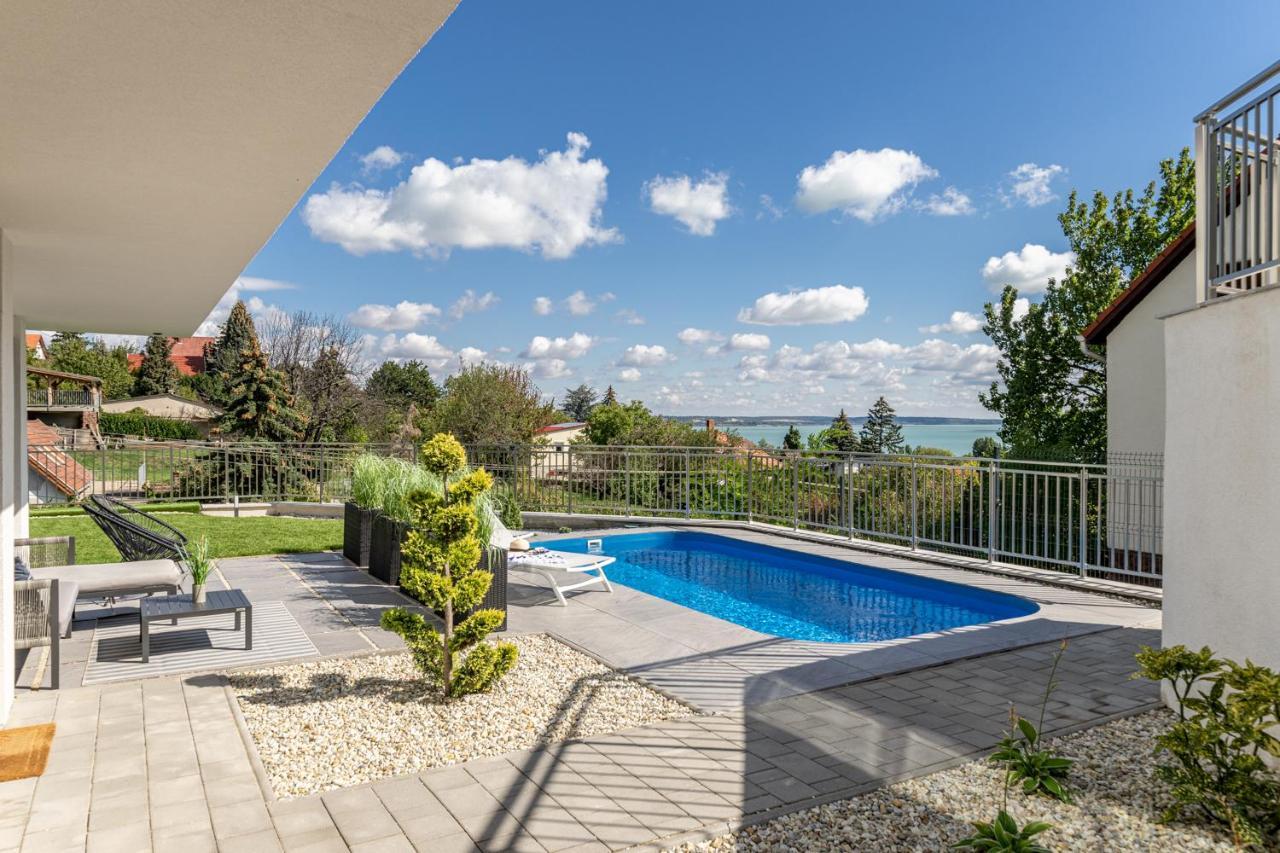 Lake Spirit Boutique Apartments Balatonalmadi Bagian luar foto