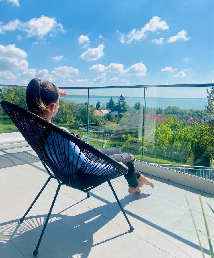 Lake Spirit Boutique Apartments Balatonalmadi Bagian luar foto