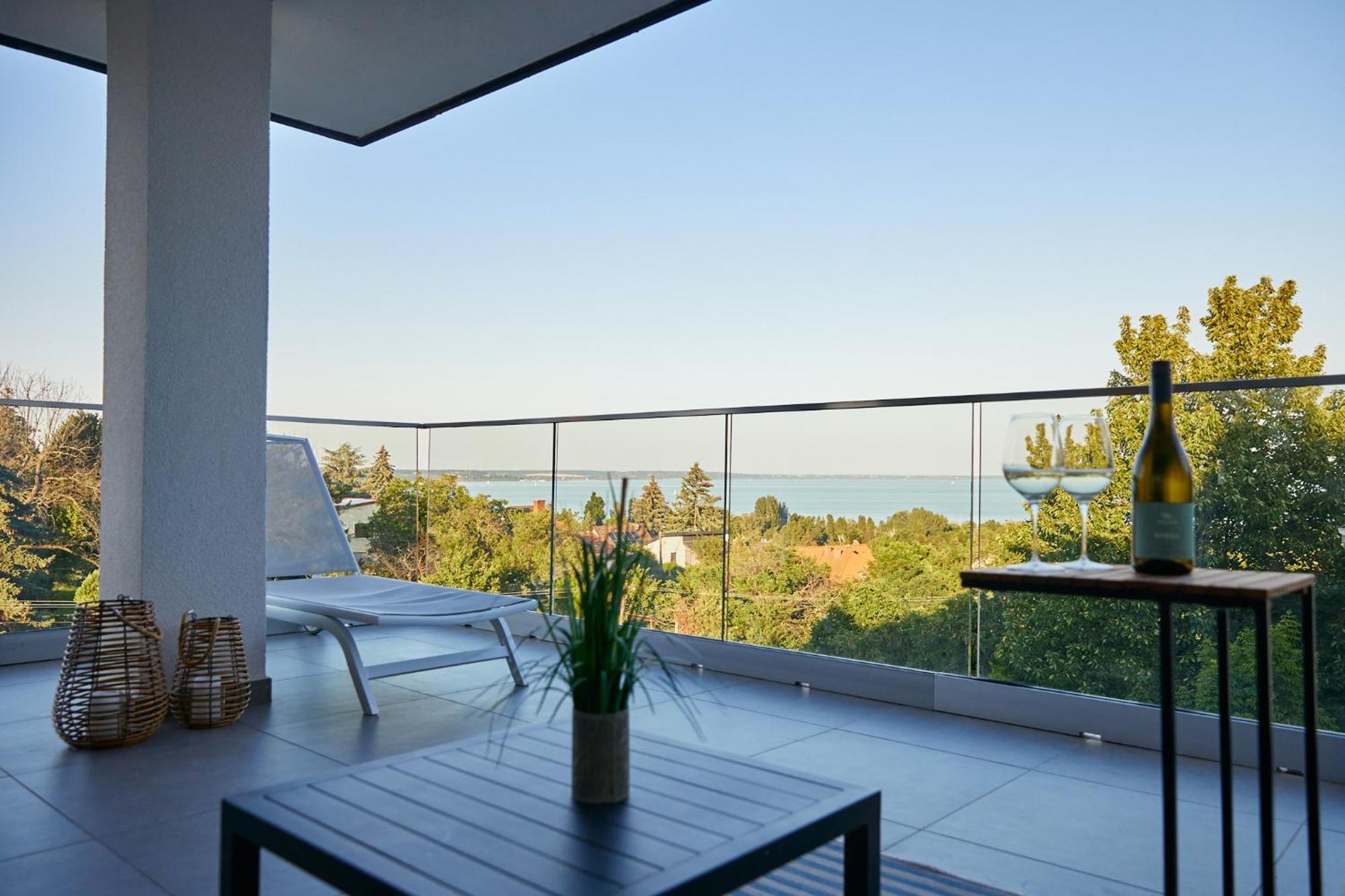 Lake Spirit Boutique Apartments Balatonalmadi Bagian luar foto